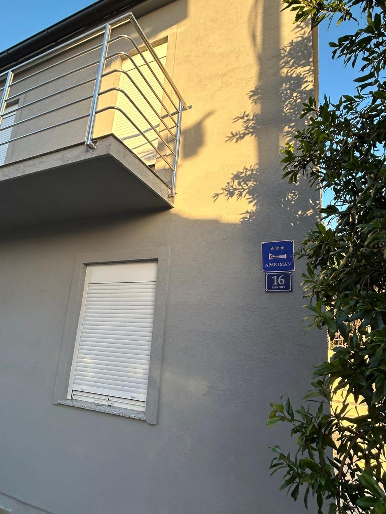 Ap Jurisic Apartment Бибине Екстериор снимка